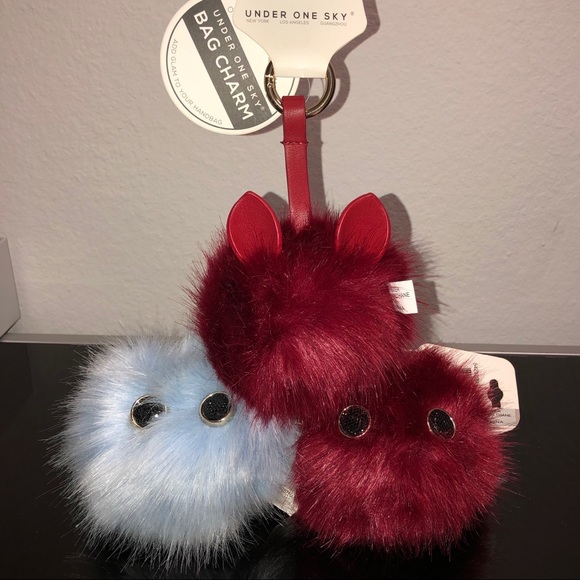 NWT Under One Sky Fluffy Furry Bag Charm - Picture 1 of 8